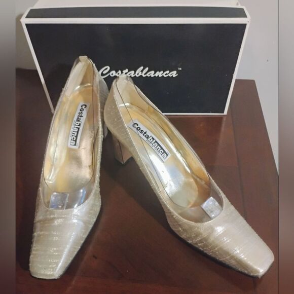 Costa Blanca Women's Cream Heels - Picture 1 of 11